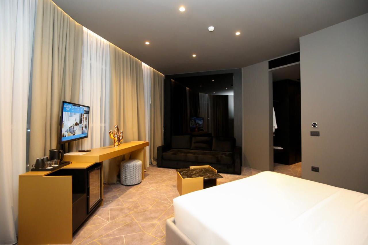 The Central View Boutique Hotel Vlorë Buitenkant foto