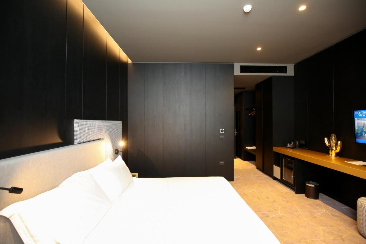 The Central View Boutique Hotel Vlorë Buitenkant foto
