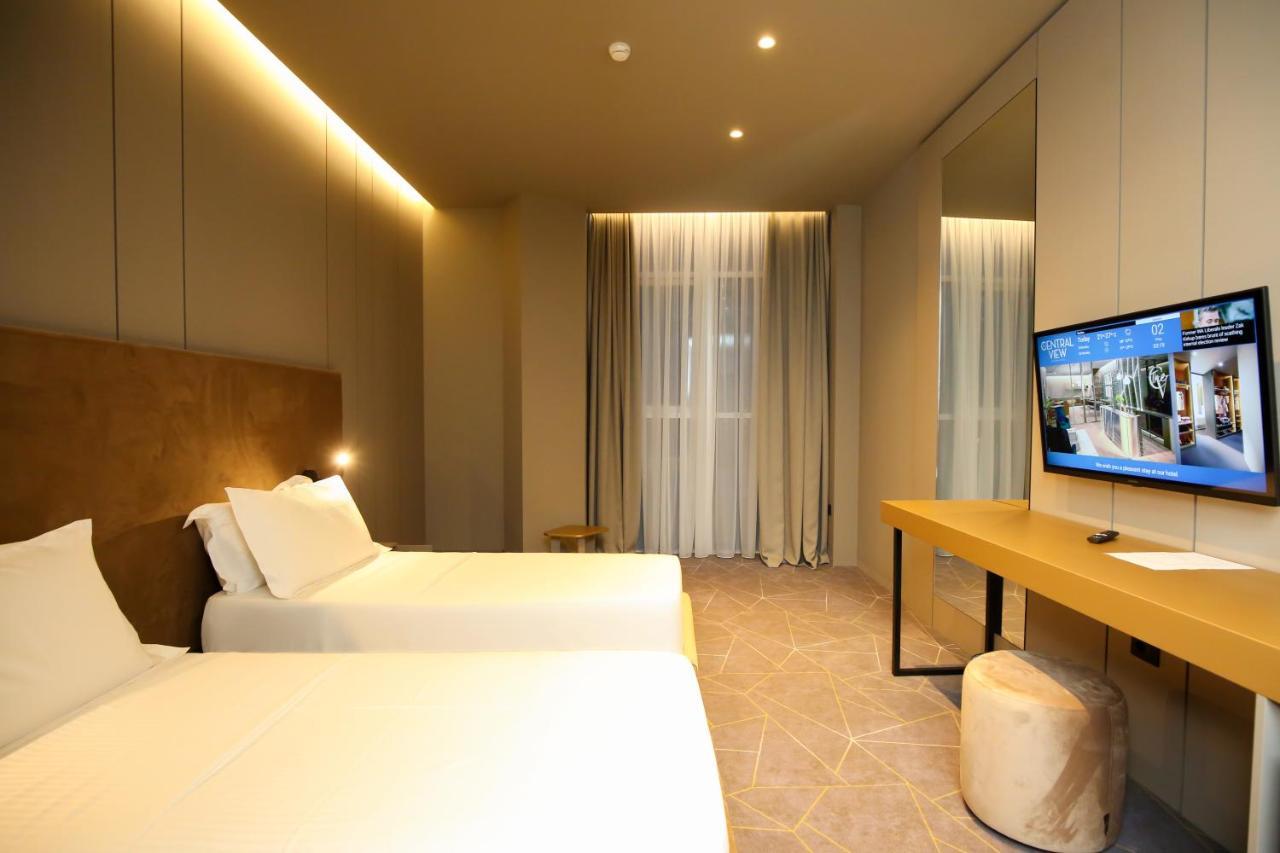 The Central View Boutique Hotel Vlorë Buitenkant foto