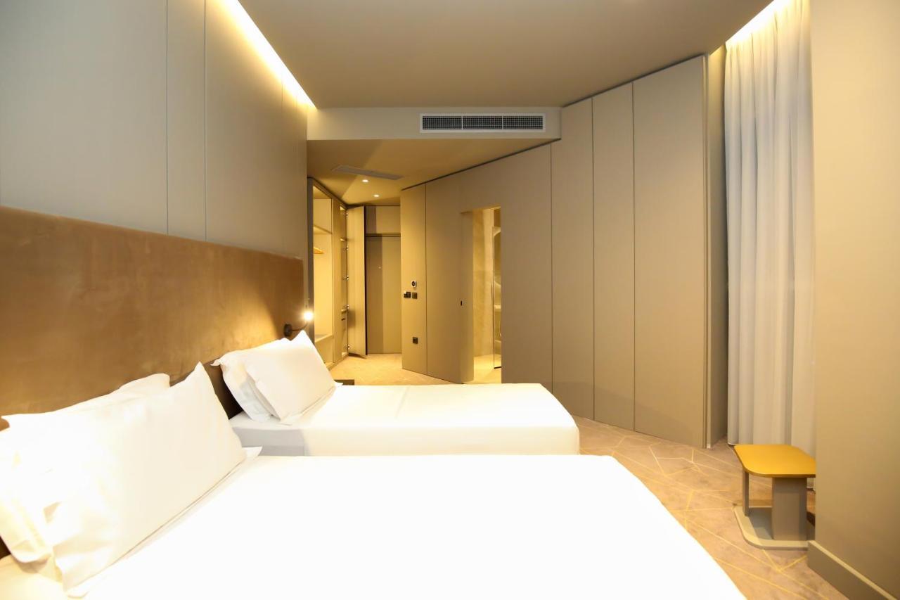 The Central View Boutique Hotel Vlorë Buitenkant foto